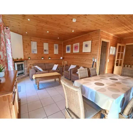 Dom wakacyjny Cozy In With Sauna